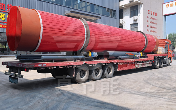 單筒啤酒糟烘干設(shè)備運(yùn)輸現(xiàn)場 單筒啤酒糟烘干設(shè)備運(yùn)輸現(xiàn)場